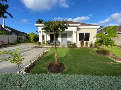 /international/jm/77-fairway-estates-drax-hal-drax-hall-estate-st-ann-parish-310108161757/