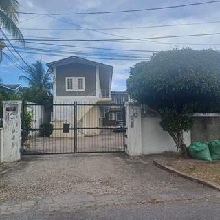 /international/jm/10-sandhurst-crescent-unit-3-kingston-6-st-andrew-parish-310108485836/