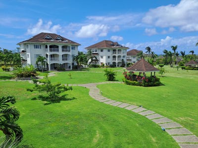 /international/jm/ferncourt-unit-f201-richmond-st-ann-parish-310107916614/
