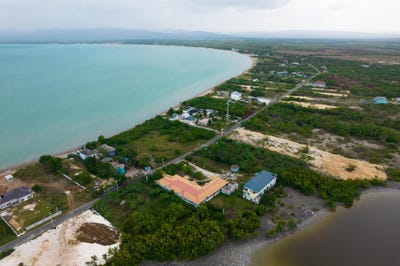 /international/jm/everglades-center-black-r-parottee-st-elizabeth-parish-310101351327/?lang=de