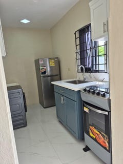 /international/jm/7-anthurium-drive-kingston-6-st-andrew-parish-310108326640/