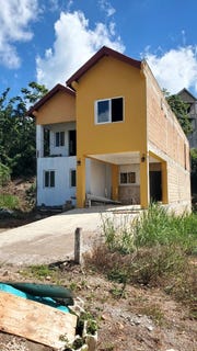 /international/jm/515-lory-pathway-moorlands-e-mandeville-manchester-parish-310107189116/