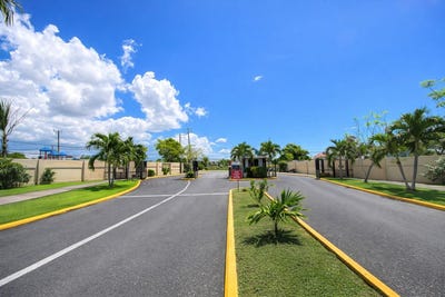 /international/jm/334-jacaranda-boulevard-spanish-town-saint-catherine-parish-310107187830/