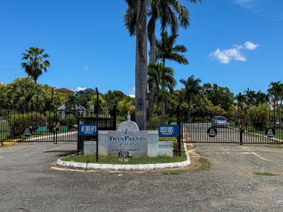 /international/jm/twin-palm-estate-clarend-sandy-bay-clarendon-310107445868/