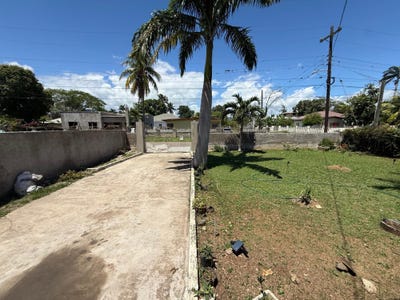 /international/jm/donald-boulevard-may-pen-clarendon-310108365638/