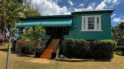 /international/jm/cambria-linstead-lot-1-linstead-saint-catherine-parish-310108308111/
