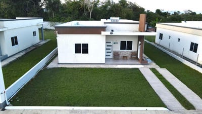 /international/jm/3-west-isles-little-london-little-london-westmoreland-parish-310107043247/