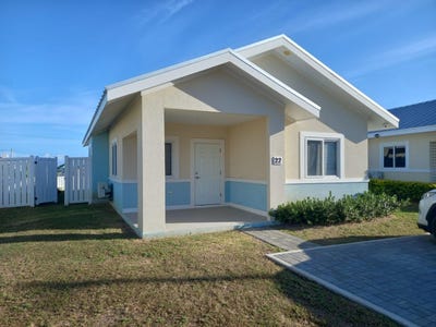 /international/jm/22-seaweed-point-hanover-parish-310106041667/
