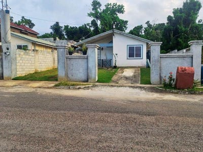 /international/jm/rosevale-est-st-james-unit-8-rose-hall-st-james-parish-310108185997/