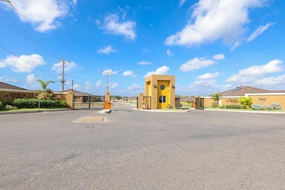 /international/jm/colbeck-manor-unit-314-old-harbour-saint-catherine-parish-310107768055/