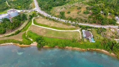 /international/jm/point-hanover-lucea-hanover-parish-310104885422/