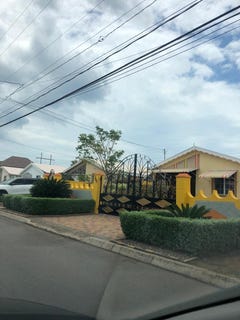 /international/jm/modelle-crescent-unit-786-old-harbour-saint-catherine-parish-310101077451/