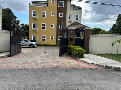 /international/jm/9-swansea-avenue-unit-5-kingston-19-st-andrew-parish-310108433347/