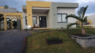 /international/jm/166-pyramid-point-ocho-rios-st-ann-parish-310107191449/