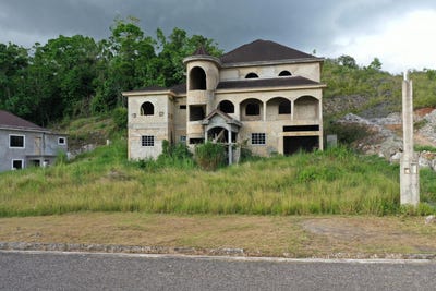 /international/jm/moorlands-unit-lot-269-mooreland-manchester-parish-310101202196/?lang=en