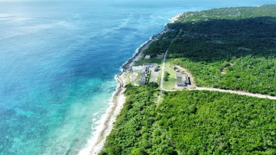 /international/jm/secret-paradise-resort-negril-negril-westmoreland-parish-310107525368/