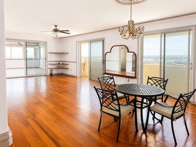 /international/jm/8-ocean-boulevard-unit-ph5-kingston-kingston-parish-310108432706/