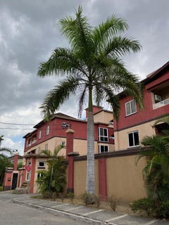 /international/jm/9-11-washington-drive-kingsto-unit-12-kingston-10-st-andrew-parish-310101180871/?lang=es