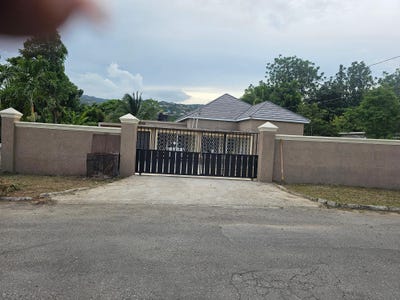 /international/jm/40-burbank-avenue-kingston-19-st-andrew-parish-310101229248/?lang=de