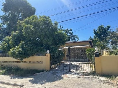 /international/jm/50-willowdene-drive-spanish-spanish-town-saint-catherine-parish-310107813274/