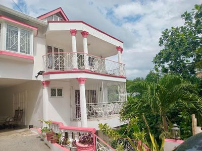 /international/jm/2b-grosvenor-heights-kingsto-unit-2b-constant-spring-p-o-st-andrew-parish-310107248786/