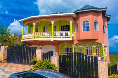 /international/jm/12-independence-drive-duncans-trelawny-parish-310107364113/