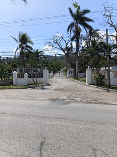 /international/jm/great-river-private-adelphi-st-james-parish-310108486451/