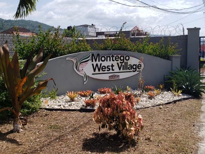 /international/jm/lot-30-montego-west-village-unit-apt-2-montego-bay-st-james-parish-310101042874/