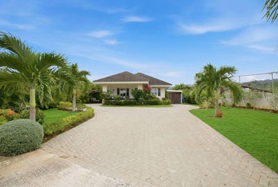 /international/jm/868-bougan-ave-the-crest-ric-st-ann-s-bay-st-ann-parish-310108563769/
