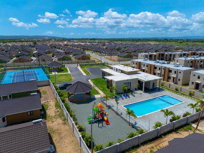 /international/jm/229-oak-estate-phase-3-bernard-lodge-saint-catherine-parish-310106541661/