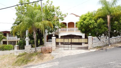/international/jm/w-great-house-circle-kingston-19-st-andrew-parish-310108779737/