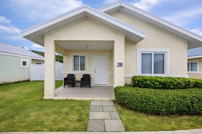 /international/jm/20-ph-2-ocean-pointe-hanover-lot-92-point-st-james-parish-310107862206/