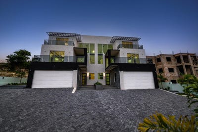 /international/jm/2-charlton-avenue-unit-1-brumalia-manchester-parish-310108950632/