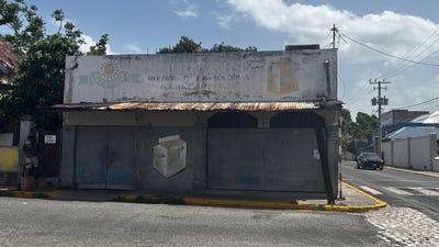/international/jm/29-79-3-4-sutton-st-east-st-kingston-kingston-parish-310108485835/