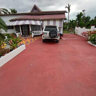 /international/jm/edinburgh-ave-lot-36-rose-hall-st-james-parish-310106463075/
