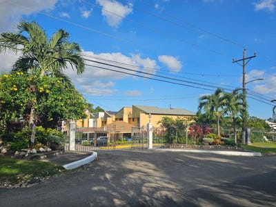 /international/jm/waterworks-country-club-kingston-8-st-andrew-parish-310108311810/