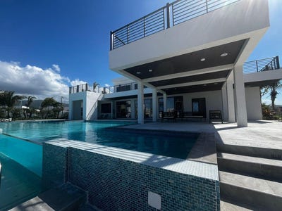 /international/jm/h201-paradisiac-beach-club-richmond-st-ann-parish-310108896722/?lang=id