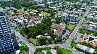 /international/jm/waterloo-avenue-kingston-10-st-andrew-parish-310107619159/