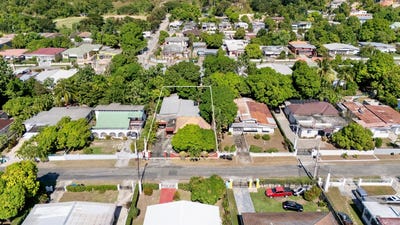 /international/jm/24-hurlingham-drive-kingston-19-st-andrew-parish-310104525211/
