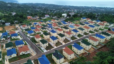 /international/jm/124-lancewood-meadows-ocho-rios-st-ann-parish-310108309071/