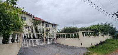 /international/jm/28-cotton-tree-road-unit-2-mandeville-manchester-parish-310106807272/