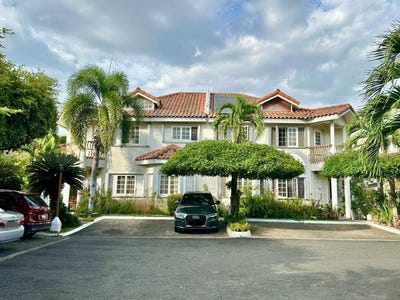 /international/jm/15-17-seymour-avenue-unit-8-kingston-6-st-andrew-parish-310101133428/?lang=en