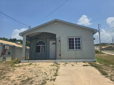 /international/jm/phase-3-camelot-village-unit-64-discovery-bay-st-ann-parish-310101108243/?lang=de