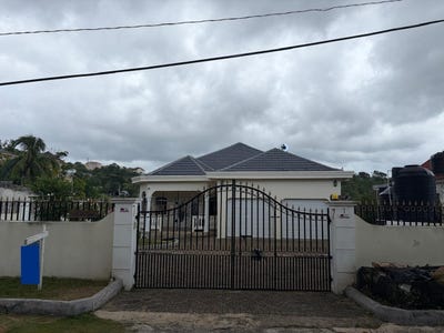 /international/jm/132-trafalgar-road-caledonia-meadows-manchester-parish-310106688247/?lang=fr