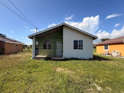/international/jm/11-tropical-crescent-old-harbour-saint-catherine-parish-310108456899/