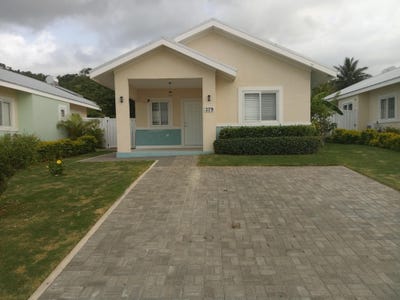 /international/jm/279-lucea-hanover-unit-279-lucea-hanover-parish-310108601540/