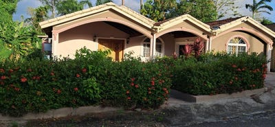 /international/jm/orange-circle-orange-bay-lucea-hanover-parish-310107448037/