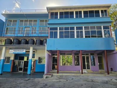/international/jm/5-6-villa-road-manadeville-mandeville-manchester-parish-310108458669/