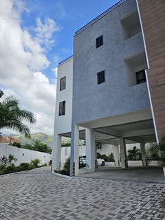 /international/jm/14-16-hamilton-terrace-unit-1-kingston-6-st-andrew-parish-310108951467/