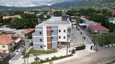/international/jm/12-st-michael-s-terrace-unit-11-kingston-6-st-andrew-parish-310101203066/?lang=pt